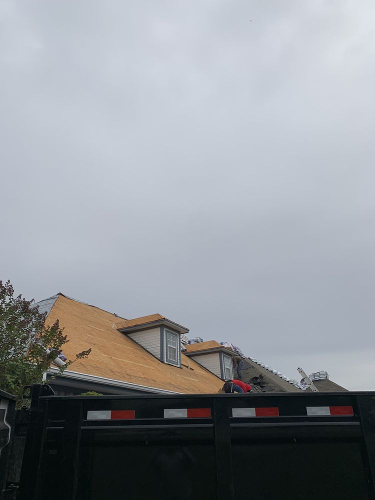 Slide of Garcia Texas Roofing