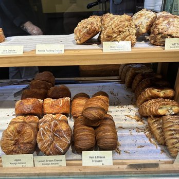 ICI Macarons & Cafe - Desserts Near Me - Philadelphia, Pennsylvania