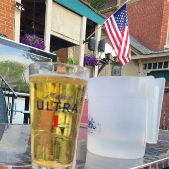 Gresso's Restaurant and Bar - a glass of beer - Sports Bars Near Me - Columbus, Ohio