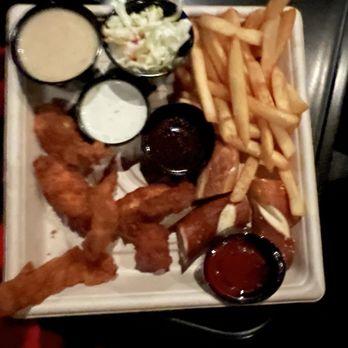 AMC DINE-IN Menlo Park 12 - Not worth the cost. Over priced poor quality food 1 tender cut into 3 no drink delivery had to get up anyway plate of sauces - Cinema Near Me - Edison, New Jersey AMC DINE-IN Menlo Park 12 - Not worth the cost. Over priced poor quality food 1 tender cut into 3 no drink delivery had to get up anyway plate of sauces - Cinema Near Me - Edison, New Jersey