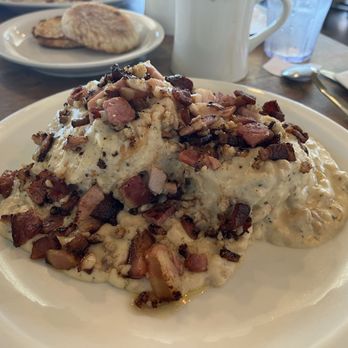 Arnie's Cafe - The Arnie's All Meat B&G Combo - Breakfast & Brunch Near Me - Warrenton, Oregon