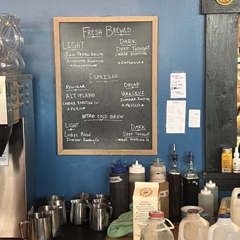 Luckys Coffee Garage - Coffee & Tea Near Me - Lebanon, New Hampshire
