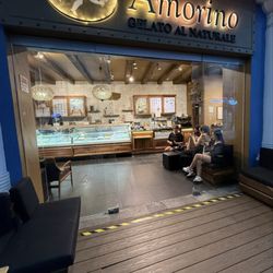 Amorino - Outside