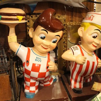 Ballyhoo Curiosity Shop - Antiques Near Me - Seattle, Washington Ballyhoo Curiosity Shop - Antiques Near Me - Seattle, Washington
