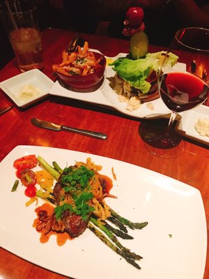 Le Cellier Steakhouse by null
