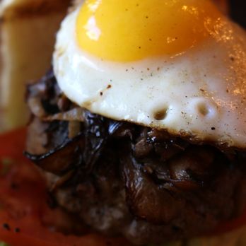 Backyard BBQ & Brew - Barbeque Near Me - Surfside, Florida