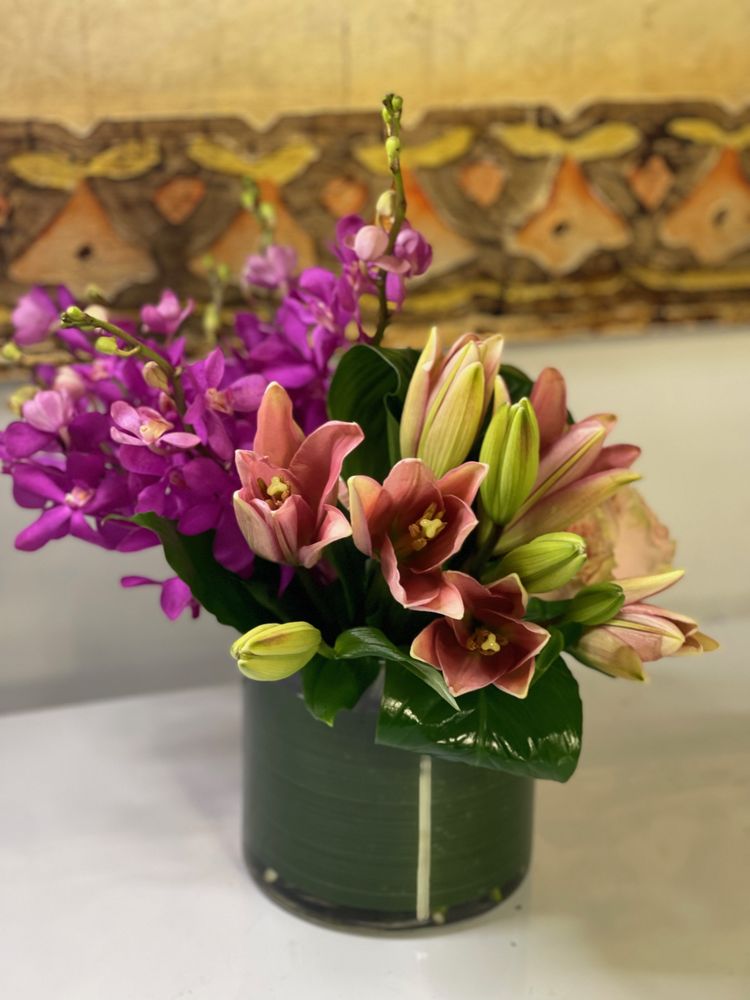 FLOWERS MILWAUKEE 19 Photos 5402 W State St, Milwaukee, Wisconsin