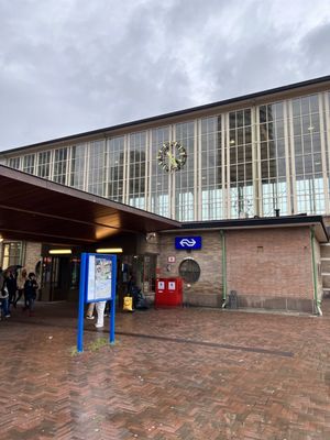 Amstel Station by null