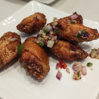 Leisure Cafe - Garlic fried wings - Cantonese Near Me - San Leandro, California