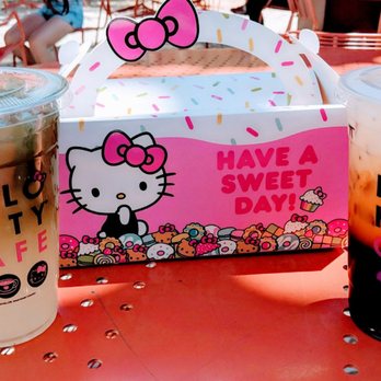 Hello Kitty Cafe - Cucumber Mint Lemonade & Thai Tea - Desserts Near Me - Las Vegas, Nevada Hello Kitty Cafe - Cucumber Mint Lemonade & Thai Tea - Desserts Near Me - Las Vegas, Nevada