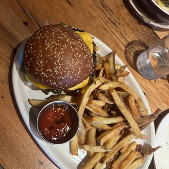 Whiskey Cake Kitchen Bar - American Near Me - Oak Ridge North, Texas Whiskey Cake Kitchen Bar - American Near Me - Oak Ridge North, Texas