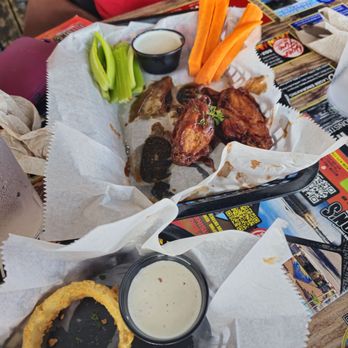 Dillon's Bayou at Pleasant Harbor - Bars Near Me - Peoria, Arizona