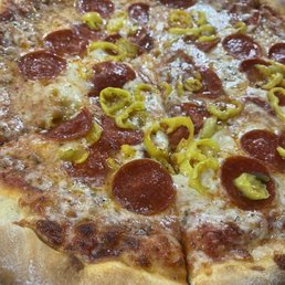 Large pepperoni and banana pepper pizza Large pepperoni and banana pepper pizza