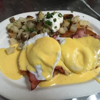 Sax's Joint - eggs benedict...delightful.... - Breakfast & Brunch Near Me - Petaluma, California