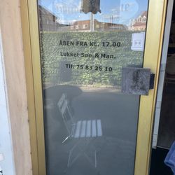 Hviids Vinstue - Opening times - June 2025