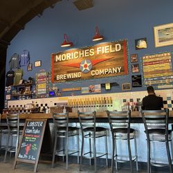 Moriches Field Brewing - POV of bar