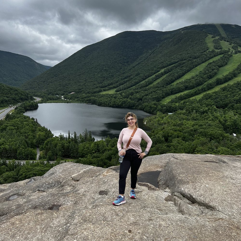 Nice Beautiful mountain around here Nice Beautiful mountain around here