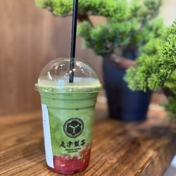 Strawberry matcha