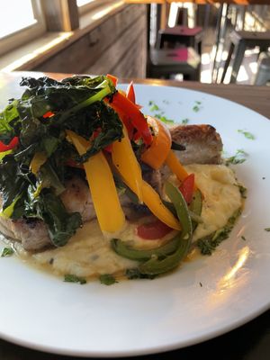 Double Dyme Tavern by null