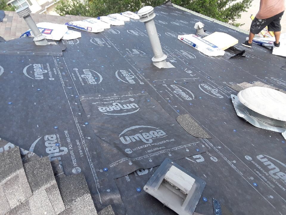 Slide of Aura Roofing Services