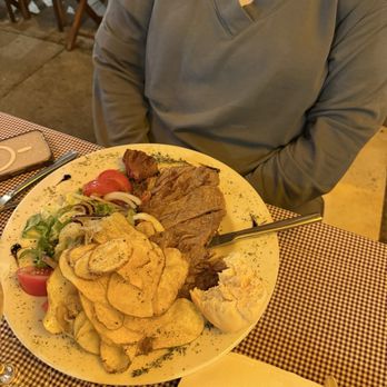 Chez Lapin - Steak - Portuguese Near Me - Porto, 13