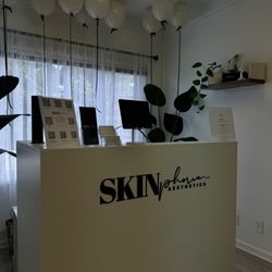 Skinphoria Aesthetics - Front desk