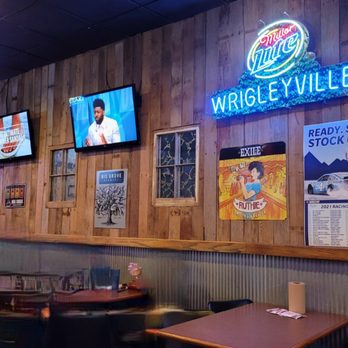 Big Al’s BBQ - the inside of a restaurant - Barbeque Near Me - West Des Moines, Iowa