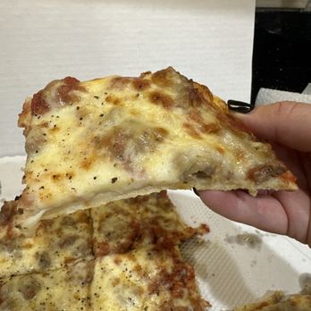 Salutos Pizza & Pasta - Sausage pizza - Pizza Near Me - Gurnee, Illinois Salutos Pizza & Pasta - Sausage pizza - Pizza Near Me - Gurnee, Illinois