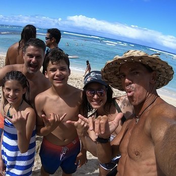 Mickeys Surf School - Paddleboarding Near Me - Honolulu, Hawaii