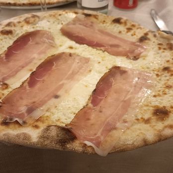 Pizzeria Americ - Pizza "Toscana": mozzarella, scamorza,panna, grana, speck - Pizza Near Me - Milan, Michigan Pizzeria Americ - Pizza "Toscana": mozzarella, scamorza,panna, grana, speck - Pizza Near Me - Milan, Michigan