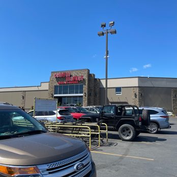 Central Market - Front of store - Grocery Near Me - Detroit Lakes, Minnesota Central Market - Front of store - Grocery Near Me - Detroit Lakes, Minnesota