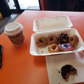 Mini Donut Factory - Donuts Near Me - Wheeling, Illinois Mini Donut Factory - Donuts Near Me - Wheeling, Illinois