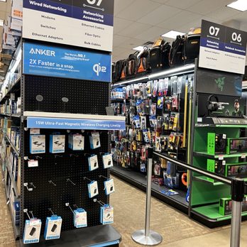 Micro Center - Inside - Electronics Near Me - Denver, Colorado