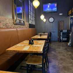 Pisces Sushi - Dining area