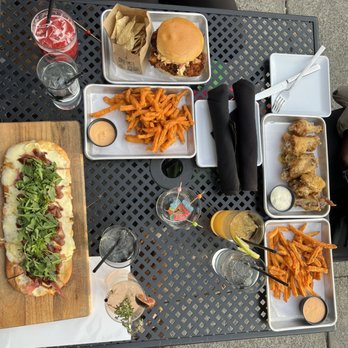 The Vinyl Room - Flatbread, sweet potato fries, burger, wings - Cocktail Bars Near Me - Beacon, New York The Vinyl Room - Flatbread, sweet potato fries, burger, wings - Cocktail Bars Near Me - Beacon, New York