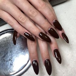 Champlain Nails