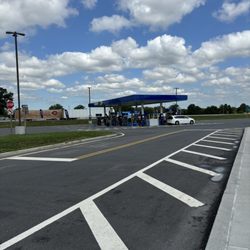 Woodrow Wilson Service Area - Gas Station & road on the way out