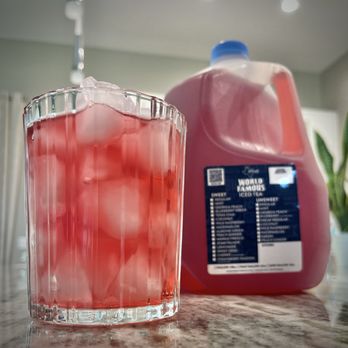 HTeaO - Glass of iced cold strawberry passionfruit tea - Beverage Store Near Me - Nokomis, Florida