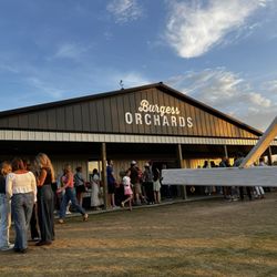 Burgess Orchards - The front of the establishment