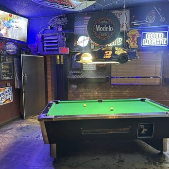 The Thirsty Club - Pool table - Dive Bars Near Me - Redondo Beach, California The Thirsty Club - Pool table - Dive Bars Near Me - Redondo Beach, California