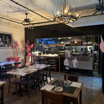 Movida - Spanish Near Me - Milwaukee, Wisconsin Movida - Spanish Near Me - Milwaukee, Wisconsin