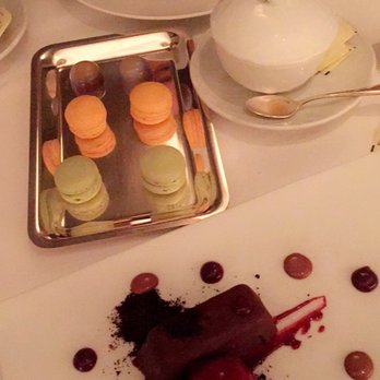 Charleston - Dessert, mmmm! - New American Near Me - Baltimore, Maryland