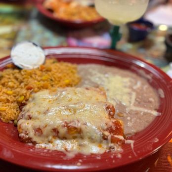 Morelia Mexican Restaurant & Bar - Chicken enchiladas - Mexican Near Me - Newark, Delaware Morelia Mexican Restaurant & Bar - Chicken enchiladas - Mexican Near Me - Newark, Delaware