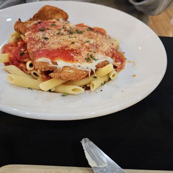 Frankie's International Bistro - Breakfast & Brunch Near Me - Plainville, Massachusetts Frankie's International Bistro - Breakfast & Brunch Near Me - Plainville, Massachusetts