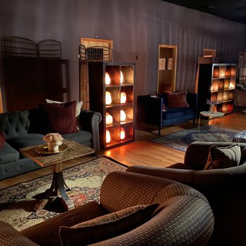 Salt Spa & Yoga - Waiting room - Massage Near Me - Charleston, South Carolina Salt Spa & Yoga - Waiting room - Massage Near Me - Charleston, South Carolina