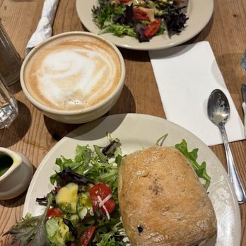 Le Pain Quotidien - Caprese - Breakfast & Brunch Near Me - Washington, DC, District of Columbia Le Pain Quotidien - Caprese - Breakfast & Brunch Near Me - Washington, DC, District of Columbia