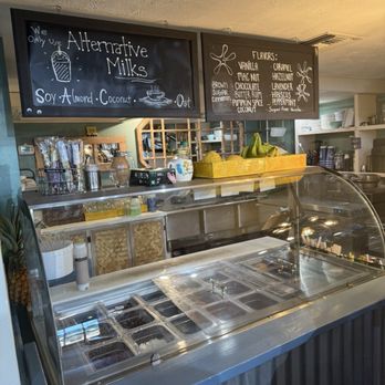 Bikini Bottoms Coffee - Ice Cream - Coffee & Tea Near Me - Kailua-Kona, Hawaii