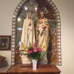 Holy Family Catholic Church