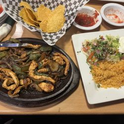 Lunch chicken fajitas