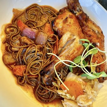 Newport Vineyards - Korean Chicken and noodles 7/10. Not what I was expecting but flavor was decent - Wineries Near Me - Middletown, Rhode Island